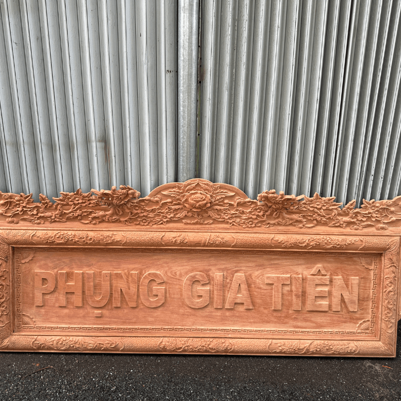 hoành phi gỗ hương đá