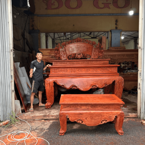 vua sập thờ mẫu trơn gỗ hương đá