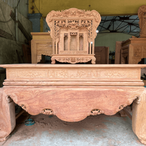 vai tiền sập thờ trơn