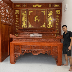 bàn thờ tam cấp hoàn thiện phun chay trần vân gỗ